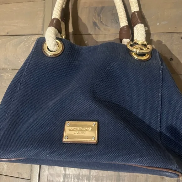 Michael Kors Nautical purse - Picture 3 of 4